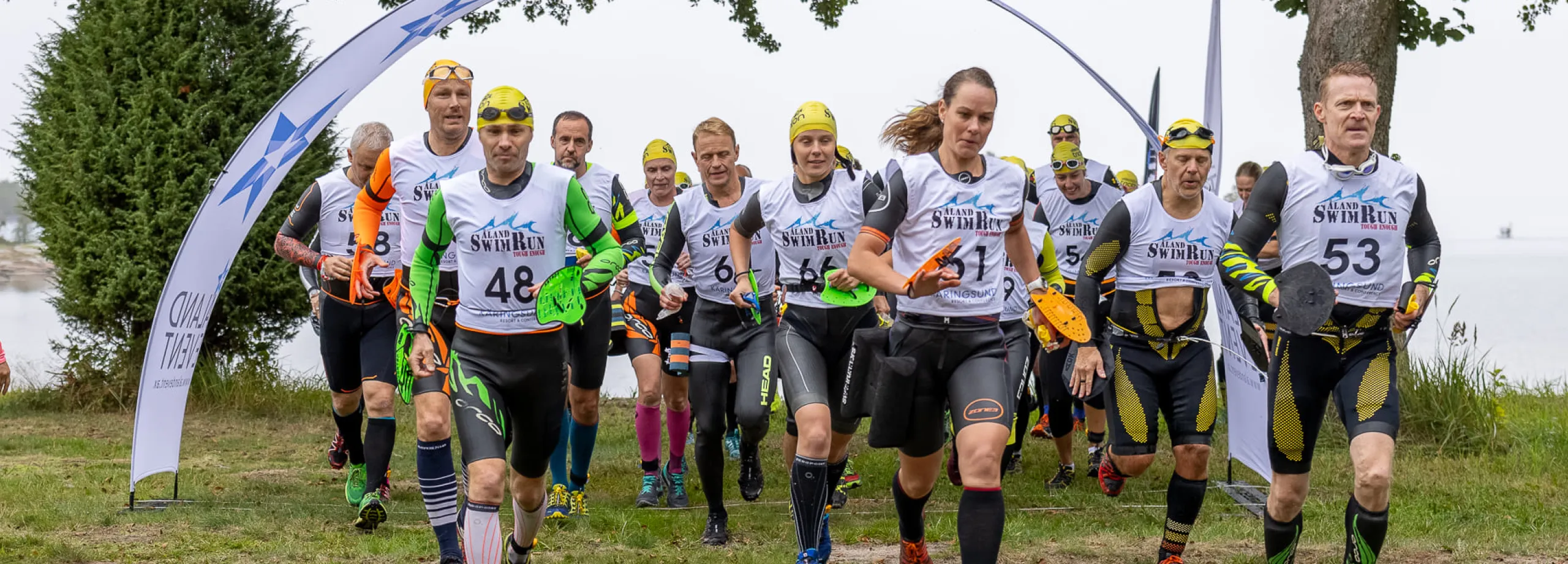 swimrun start deltagare springer